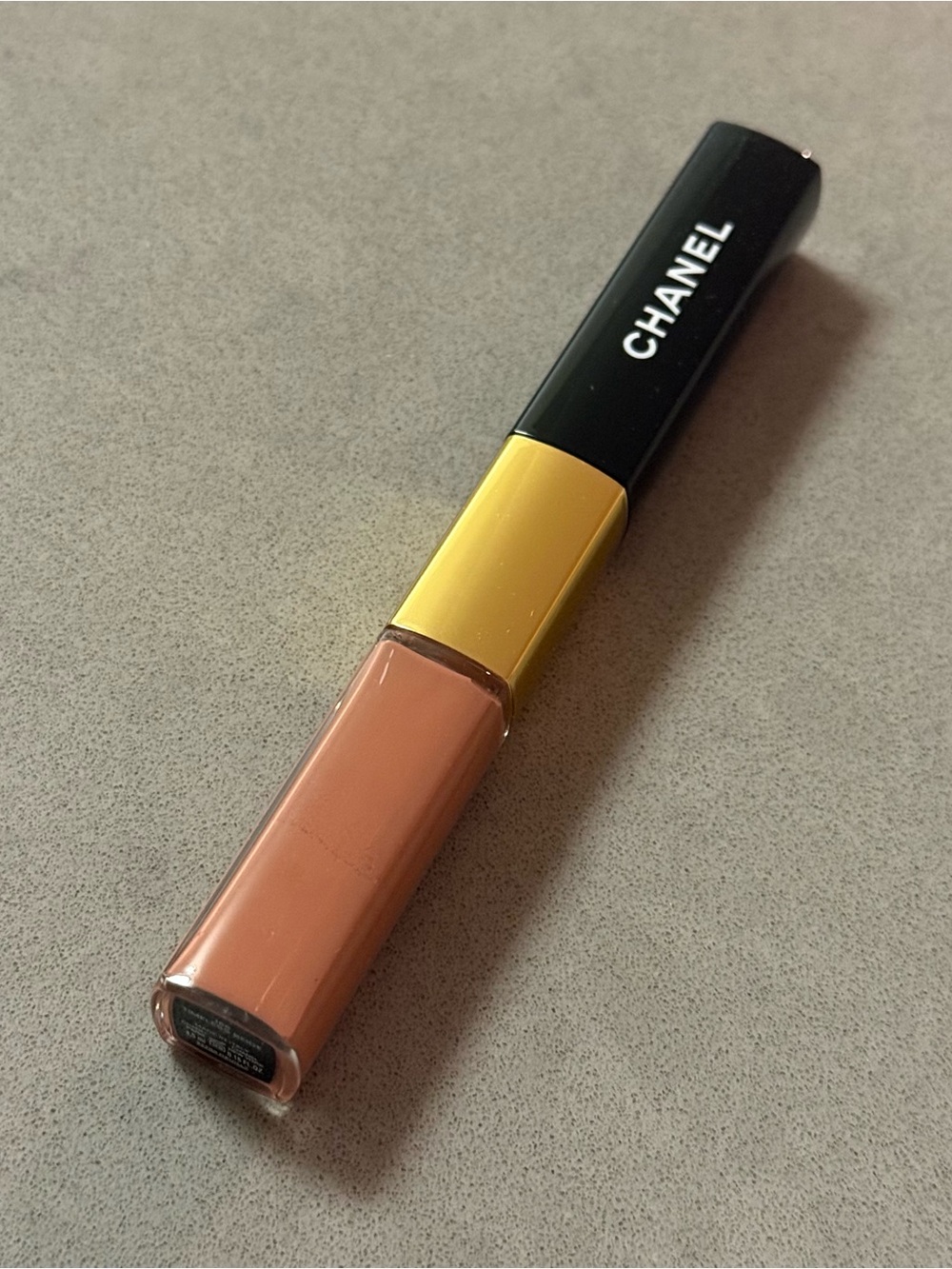 166 CHANEL LE ROUGE DUO ULTRA TENUE